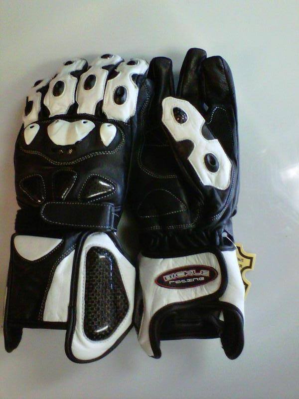 MOTOR BIKE GLOVES